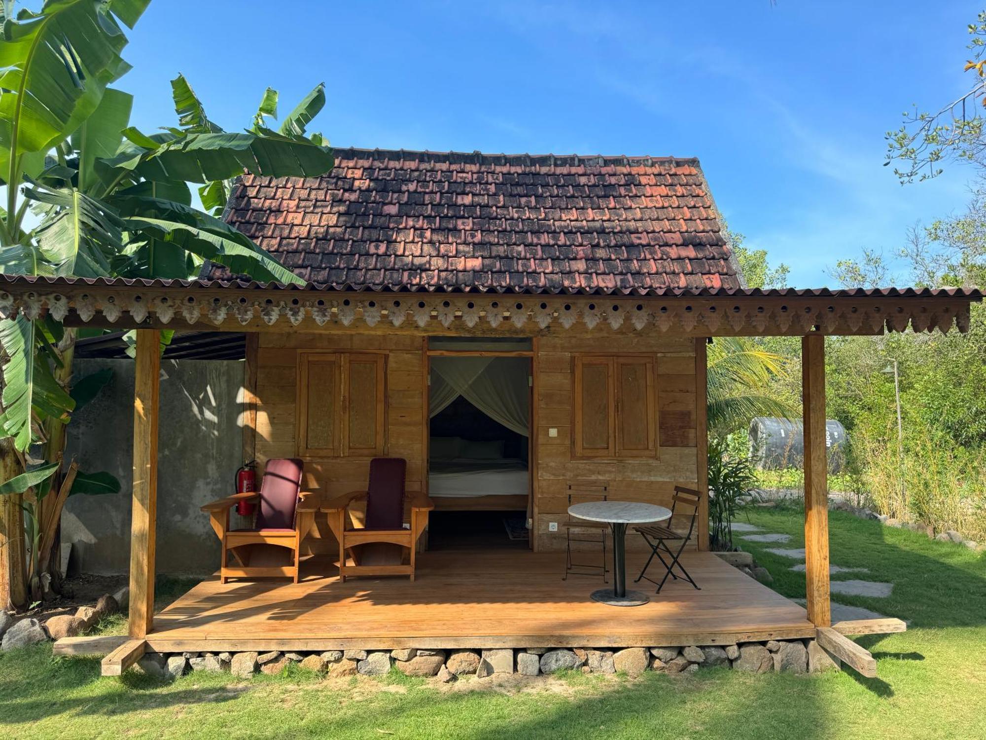 Mangroove Bay Boutique Hostel Banyuwedang Extérieur photo