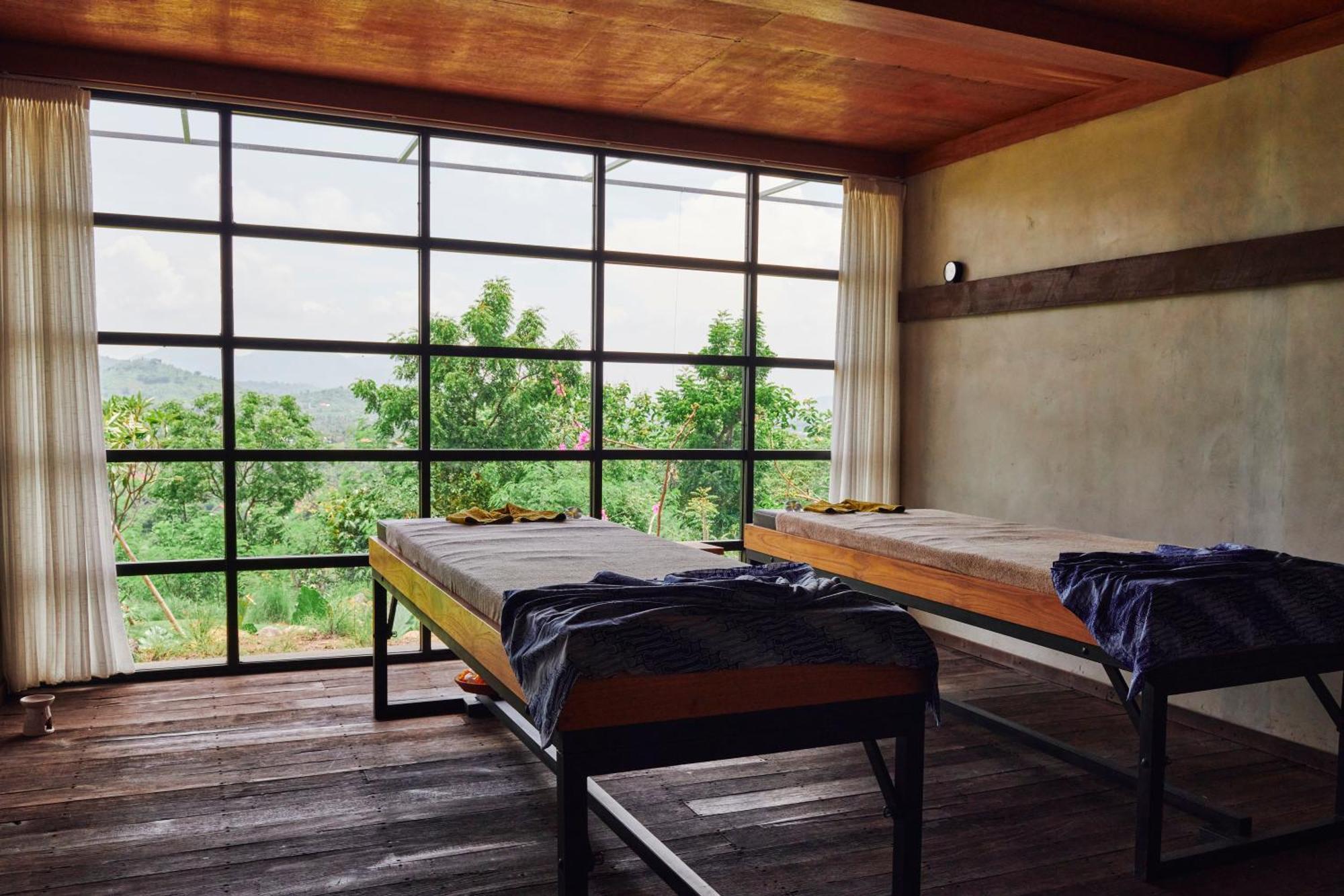 Mangroove Bay Boutique Hostel Banyuwedang Extérieur photo